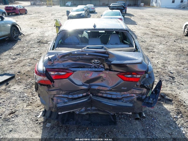 4T1G11AK1NU675806 Toyota CAMRY SE