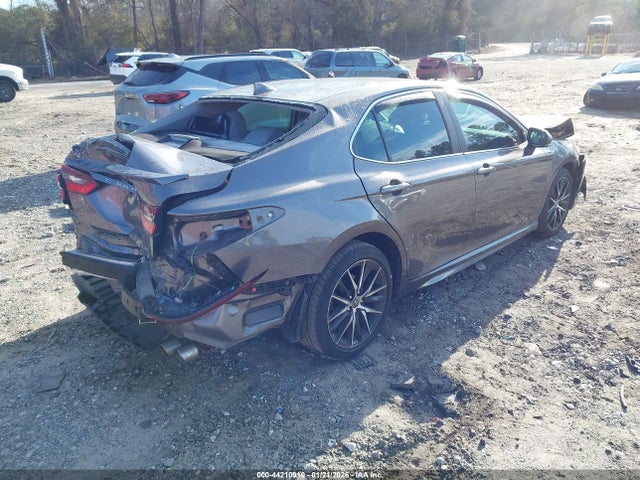 4T1G11AK1NU675806 Toyota CAMRY SE