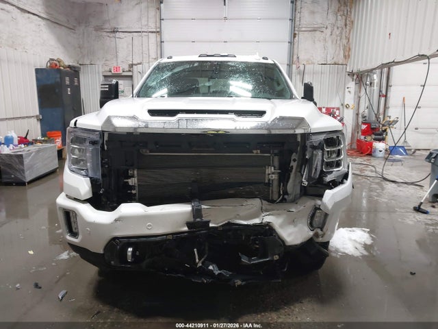 1GT49REY4NF265311 GMC Sierra 2500hd 4wd Standard Bed Denali