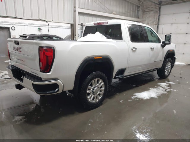 1GT49REY4NF265311 GMC Sierra 2500hd 4wd Standard Bed Denali