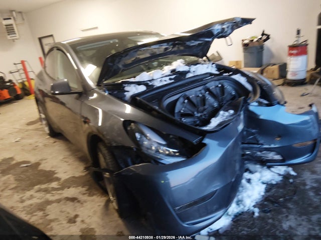 2022 TESLA MODEL Y 7SAYGAEE3NF468292 Photo 0