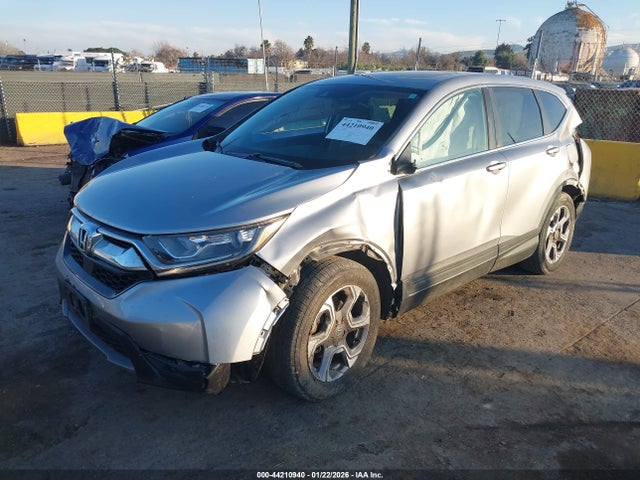 Honda CR-V EX 2017 7FARW1H54HE014500 Image 2