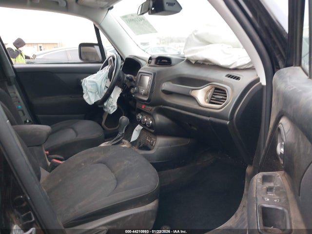 Продаж на аукціоні авто 2015 Jeep Renegade Latitude, vin: ZACCJABT4FPC05041, номер лоту: 44210993