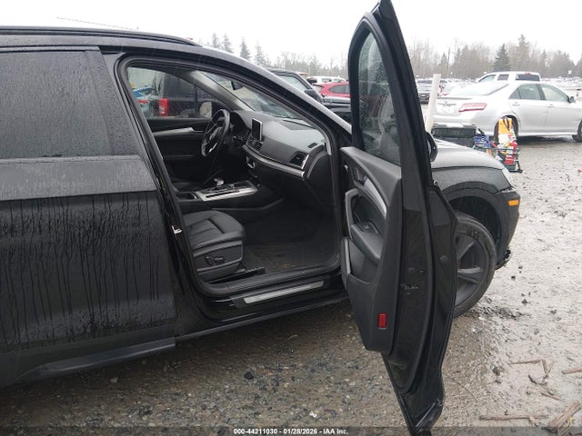 Продаж на аукціоні авто 2018 Audi Q5 2.0t Premium/2.0t Tech Premium, vin: WA1BNAFY2J2001146, номер лоту: 44211030
