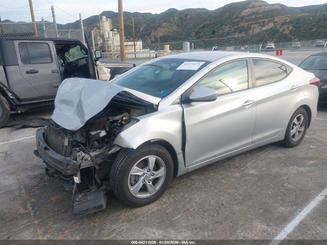5NPDH4AE2FH583372 Hyundai ELANTRA SE