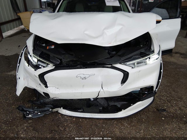 2022 FORD MUSTANG MACH-E 3FMTK3SU3NMA15570 Photo 5