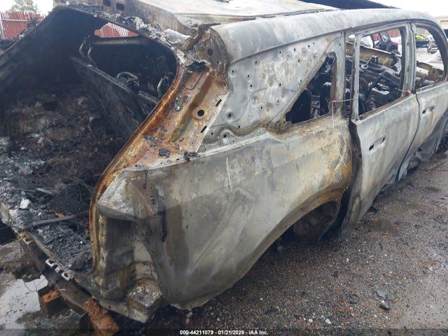 2026 CADILLAC ESCALADE IQ 1GYTEEKL1TU104085 Photo 3