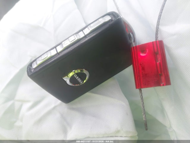 2023 VOLVO XC60 YV4L12RA5P1359797 Photo 10