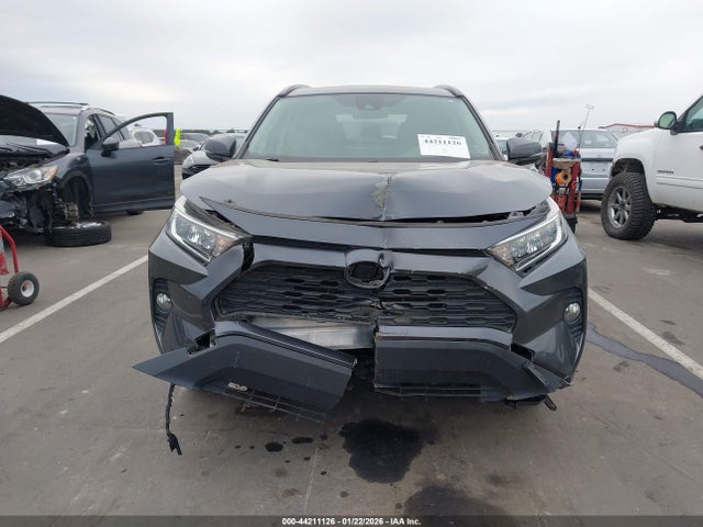 44211126 :رقم المزاد ، JTMW1RFV5KD028774 vin ، 2019 Toyota Rav4 Xle مزاد بيع