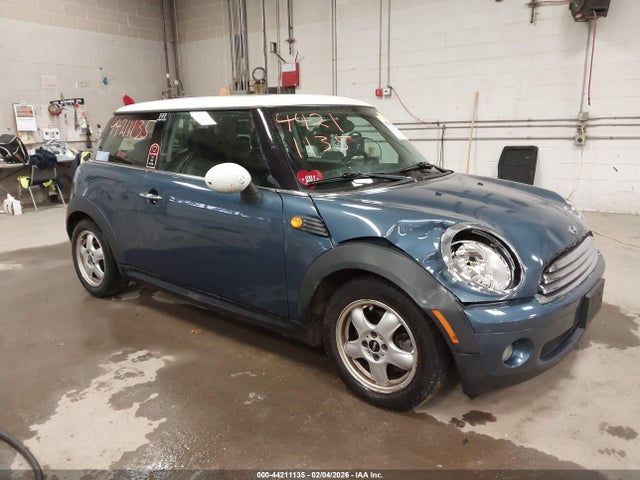 2009 MINI COOPER WMWMF335X9TU75317 Photo 0