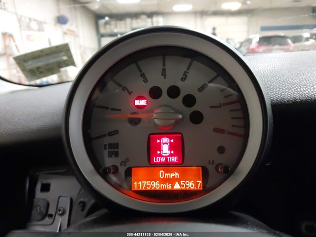 2009 MINI COOPER WMWMF335X9TU75317 Photo 6