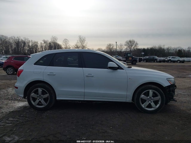 2012 Audi Q5 3.2 Premium Plus მანქანა იყიდება აუქციონზე, vin: WA1DKAFP7CA068178, აუქციონის ნომერი: 44211137