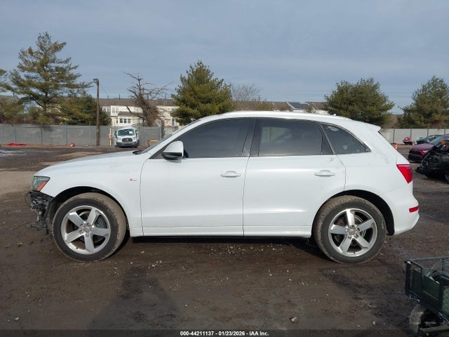 2012 Audi Q5 3.2 Premium Plus მანქანა იყიდება აუქციონზე, vin: WA1DKAFP7CA068178, აუქციონის ნომერი: 44211137