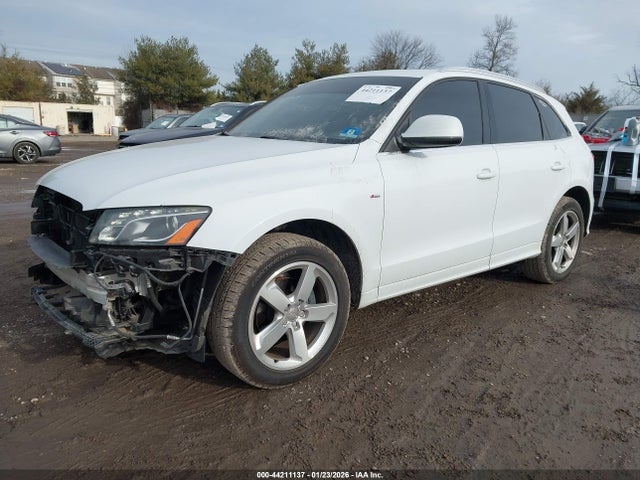 2012 Audi Q5 3.2 Premium Plus მანქანა იყიდება აუქციონზე, vin: WA1DKAFP7CA068178, აუქციონის ნომერი: 44211137