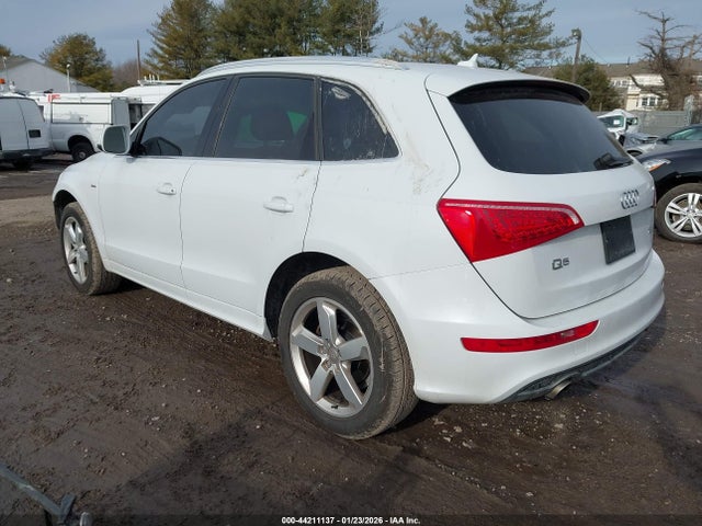 2012 Audi Q5 3.2 Premium Plus მანქანა იყიდება აუქციონზე, vin: WA1DKAFP7CA068178, აუქციონის ნომერი: 44211137