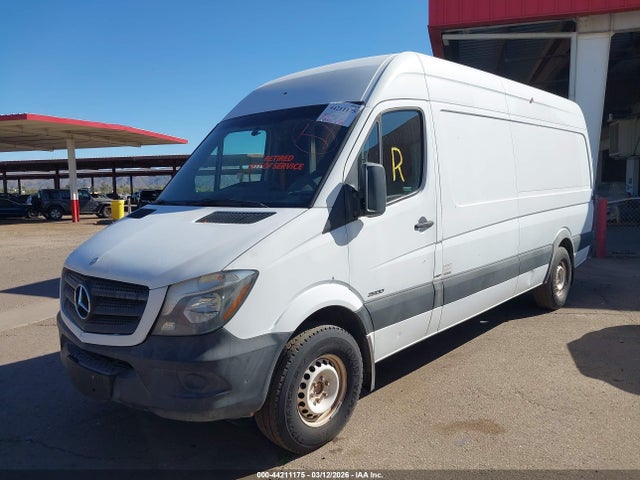 44211175 :رقم المزاد ، WD3PE8DB5FP122860 vin ، 2015 Mercedes-benz Sprinter 2500 High Roof مزاد بيع