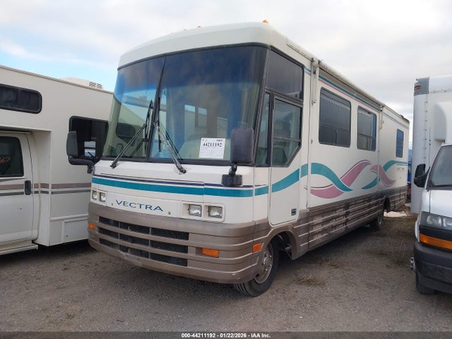 1996 Winnebago Tmh მანქანა იყიდება აუქციონზე, vin: 1GBLP37N2S3328456, აუქციონის ნომერი: 44211192
