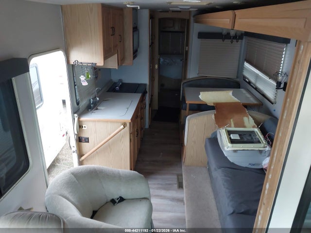 1996 Winnebago Tmh მანქანა იყიდება აუქციონზე, vin: 1GBLP37N2S3328456, აუქციონის ნომერი: 44211192