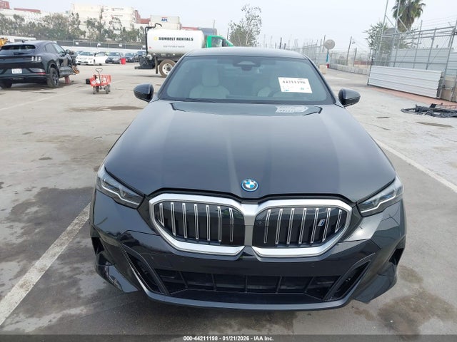 WBY33FK01SCU71711 BMW I5 Edrive40
