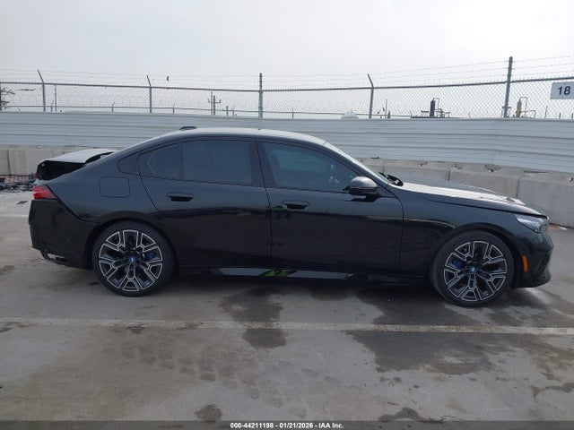 WBY33FK01SCU71711 BMW I5 Edrive40