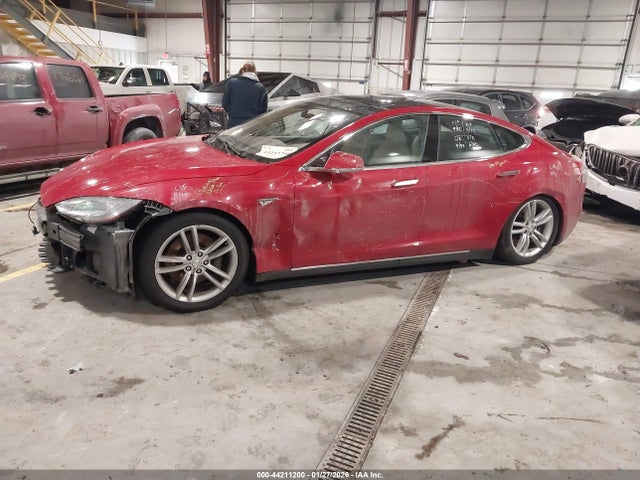 5YJSA1H17EFP53039 Tesla Model S P85
