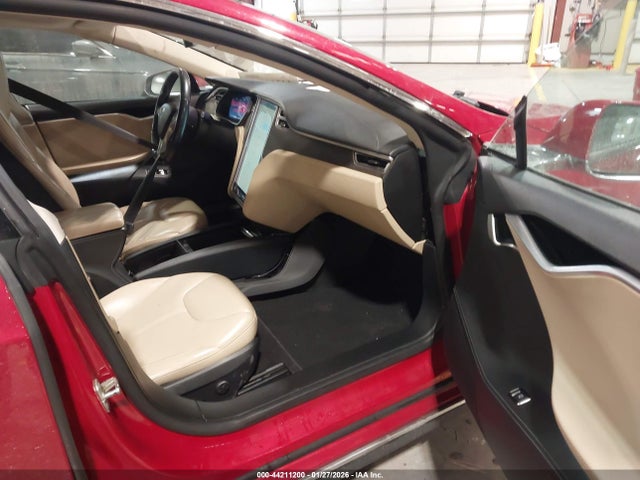 5YJSA1H17EFP53039 Tesla Model S P85