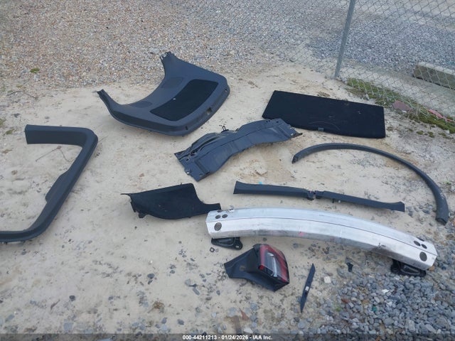 7SAYGDED4RF116255 Tesla Model Y Rwd