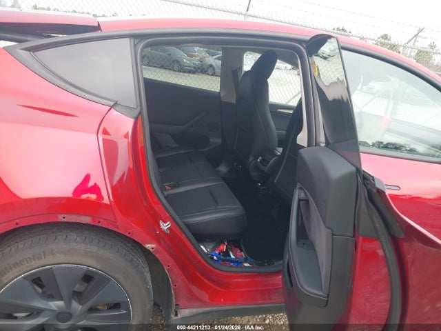 2024 TESLA MODEL Y 7SAYGDED4RF116255 Photo 7