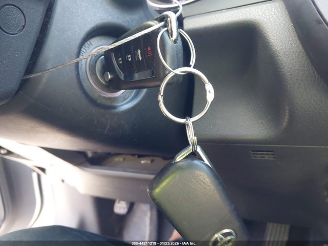 4T1B11HK4JU593661 Toyota CAMRY SE