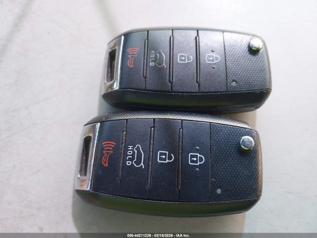5XYPG4A30GG127362 KIA Sorento 2.4l Lx