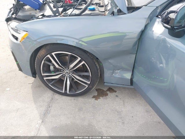 2022 VOLVO S60 7JRL12FM4NG165775 Photo 5