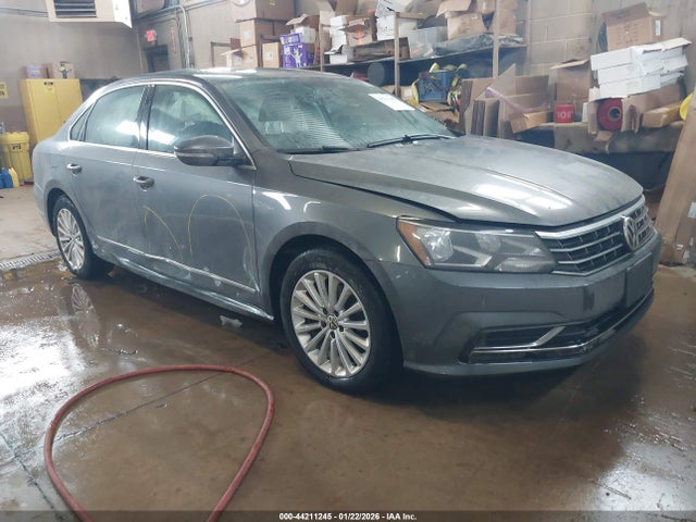 1VWBS7A34GC014218 Volkswagen Passat 1.8t Se