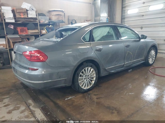 1VWBS7A34GC014218 Volkswagen Passat 1.8t Se