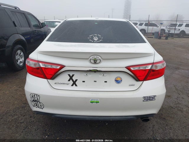 4T1BF1FK4HU334425 Toyota CAMRY SE