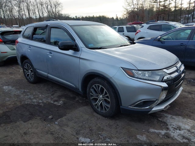 2017 MITSUBISHI OUTLANDER JA4AZ2A39HZ069978 Photo 0