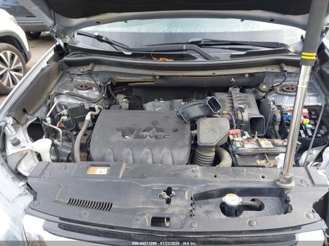 2017 MITSUBISHI OUTLANDER JA4AZ2A39HZ069978 Photo 9