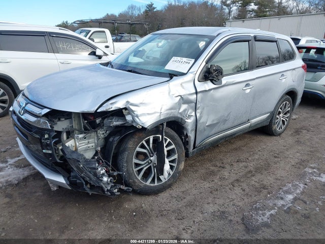 2017 MITSUBISHI OUTLANDER JA4AZ2A39HZ069978 Photo 1