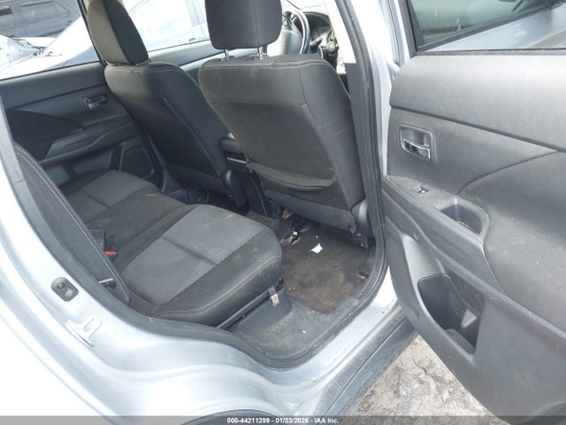 2017 MITSUBISHI OUTLANDER JA4AZ2A39HZ069978 Photo 7
