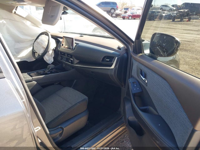 Продаж на аукціоні авто 2023 Nissan Rogue Sv Fwd, vin: JN8BT3BA4PW409542, номер лоту: 44211303