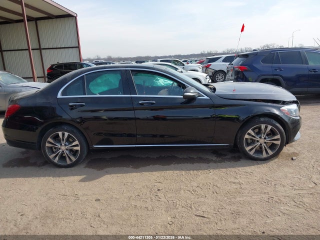 Aukcja sprzedaży 2015 Mercedes-benz C 300 4matic, vin: 55SWF4KB1FU023956, numer aukcji: 44211305