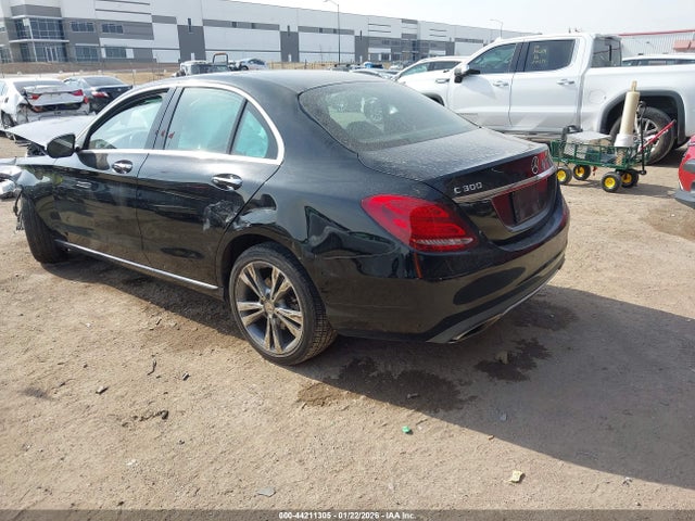 2015 MERCEDES-BENZ C 300 55SWF4KB1FU023956 Photo 2