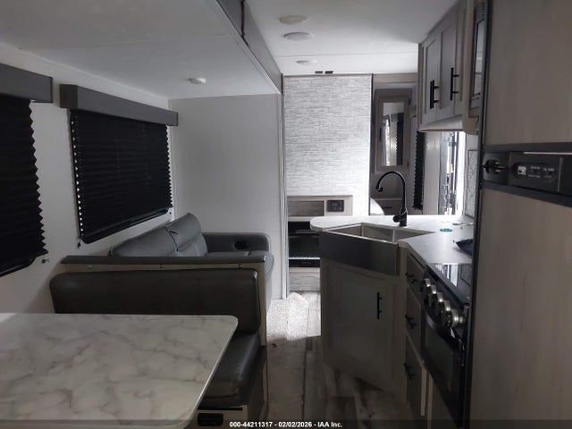 4YDTCMM26NY933690 Coleman Other