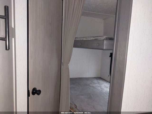 4YDTCMM26NY933690 Coleman Other