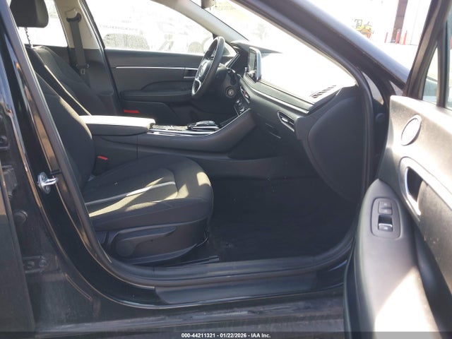 KMHL24JA5NA238414 Hyundai SONATA SE
