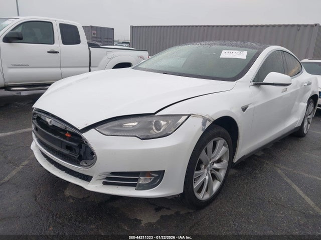 2014 TESLA MODEL S 5YJSA1H19EFP32693 Photo 1