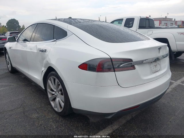 2014 TESLA MODEL S 5YJSA1H19EFP32693 Photo 2