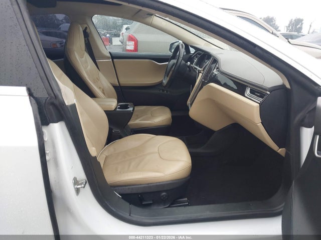 2014 TESLA MODEL S 5YJSA1H19EFP32693 Photo 4