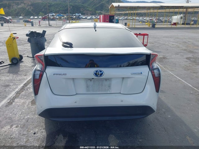 JTDKARFU9G3008420 Toyota Prius Four