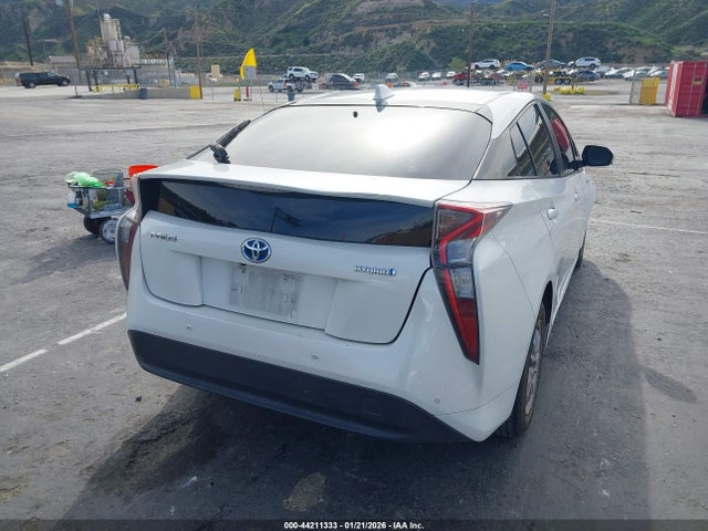 JTDKARFU9G3008420 Toyota Prius Four