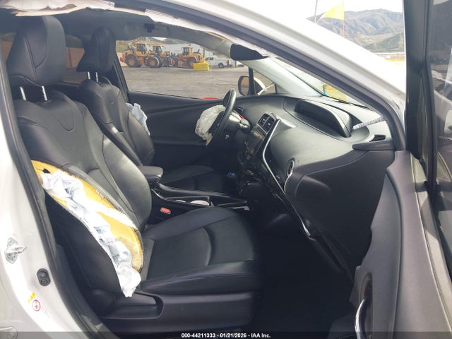JTDKARFU9G3008420 Toyota Prius Four